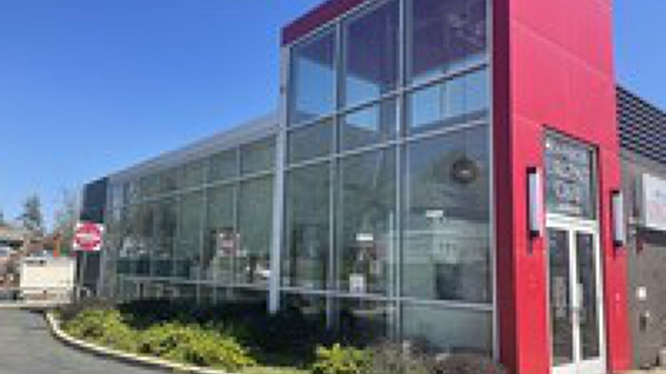 Pictures of Retail property located at 33 NJ-27, Edison, NJ 08820 for sales - image #1