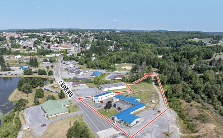 Pictures of Retail property located at 1001 Rowena Dr, Ebensburg, PA 15931 for comps - image #1