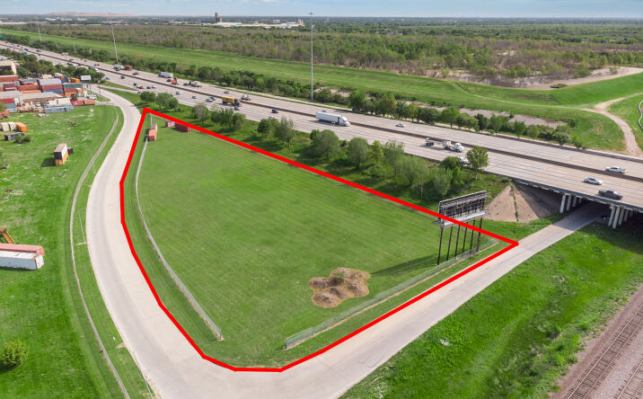 Pictures of Land property located at 00 Turning Basin Dr, Houston, TX 77029 for sales - image #1