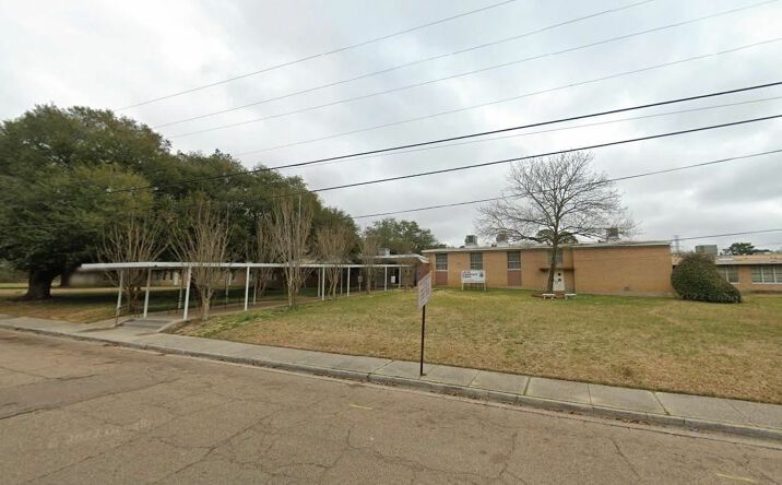 Pictures of Special Purpose property located at 2350 Oakhurst Dr, Jackson, MS 39204 for sales - image #1