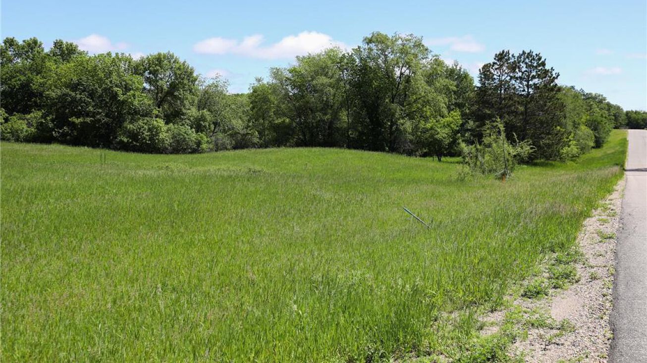 Pictures of Land property located at Lot-4 Northside Dr Ne, Alexandria, MN 56308 for sales - image #1