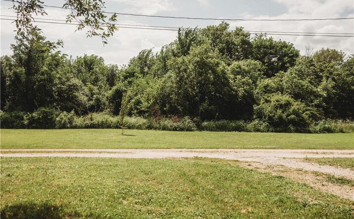 W 11TH STREET Chanute KS 66720 | Crexi.com
