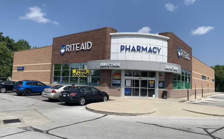 Pictures of Retail property located at 302 W Robb Ave, Lima, OH 45801 for sales - image #1