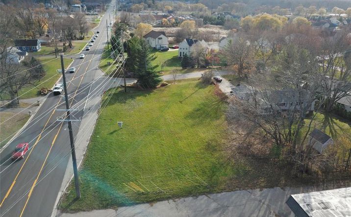 Pictures of Land property located at 1990 Union Lake Rd, Commerce Charter Township, MI 48382 for sales - image #1