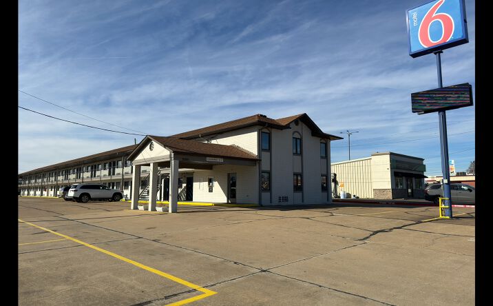 Pictures of Hospitality property located at 2331 Lake Road, Dyersburg, TN 38024 for sales - image #1