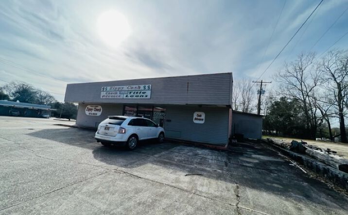 Pictures of Retail property located at 600 Beulah Ave, Tylertown, MS 39667 for sales - image #1
