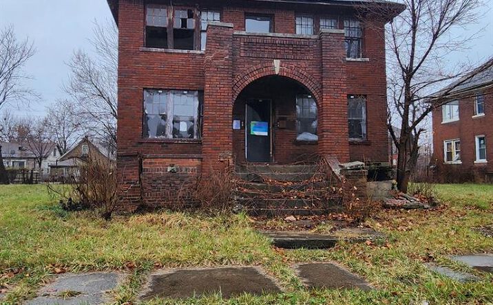 Pictures of Multifamily property located at 9953 McQuade St, Detroit, MI 48206 for sales - image #1