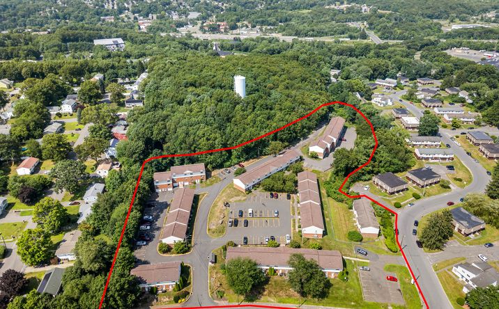 Pictures of Multifamily property located at 495 Scott Rd, Waterbury, CT 06705 for sales - image #1
