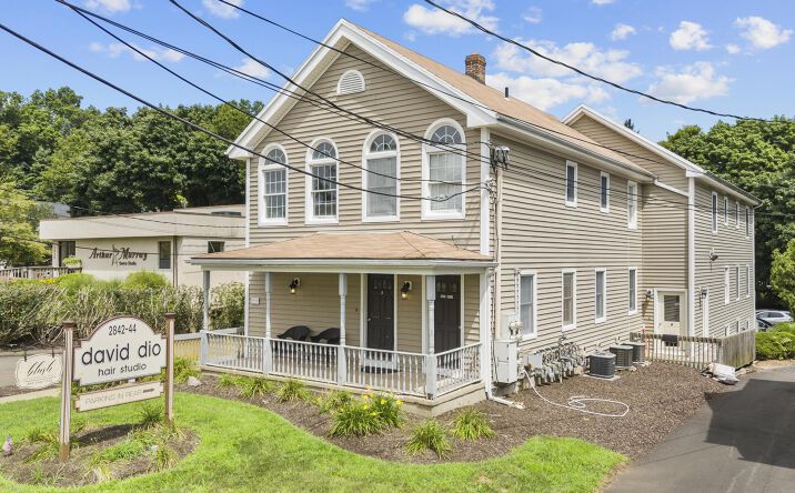 image of property at 2842 DIXWELL AVE Hamden CT 06518-3128