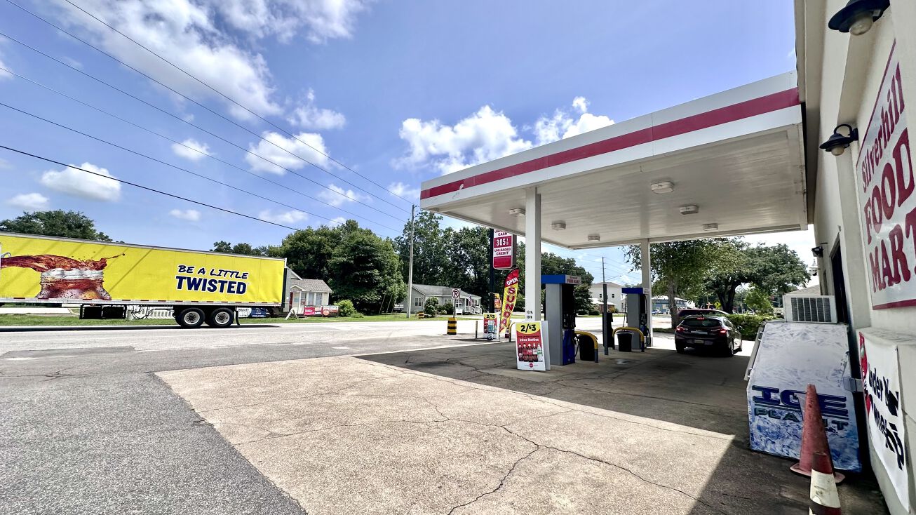 Pictures of Retail property located at 15820 Silverhill Ave, Silverhill, AL 36576 for sales - image #1