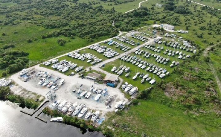 Pictures of Business for Sale, Self Storage property located at 2152 Boat Yard Rd, Moore Haven, FL 33471 for sales - image #1