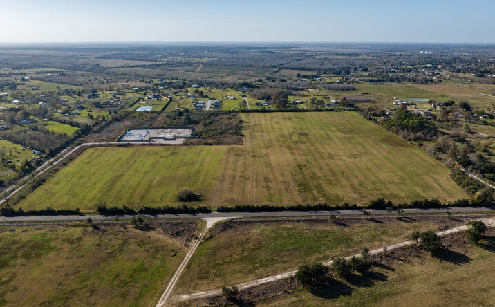 Pictures of Land property located at 6928 Avenue T, Santa Fe, TX 77510 for sales - image #1