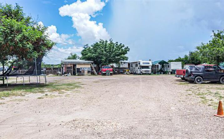 Pictures of Land property located at Barrios St, Laredo, TX 78043 for sales - image #1