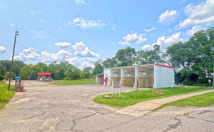 Pictures of Industrial, Land, Retail property located at 360 South St, Ortonville, MI 48462 for sales - image #1
