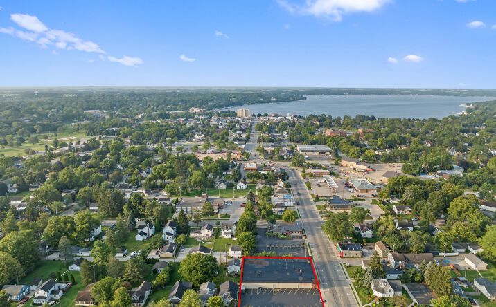 Pictures of Business for Sale property located at 829 Williams St, Lake Geneva, WI 53147 for sales - image #1