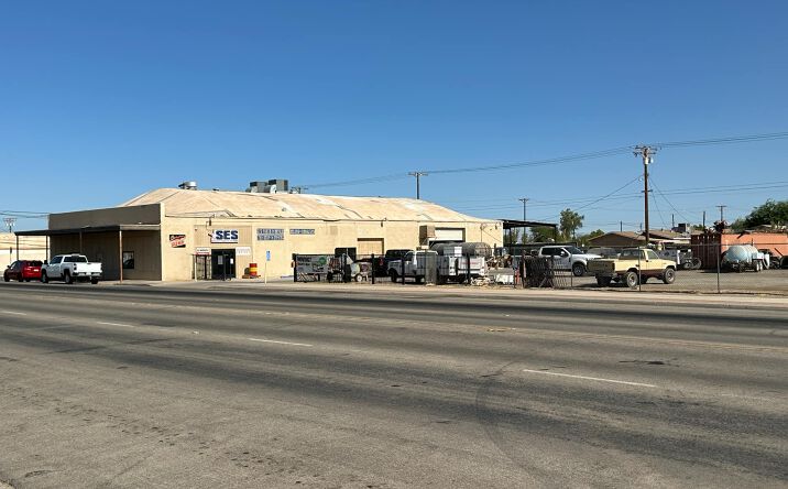 Pictures of Retail property located at 202 Main St, Calipatria, CA 92233 for sales - image #1