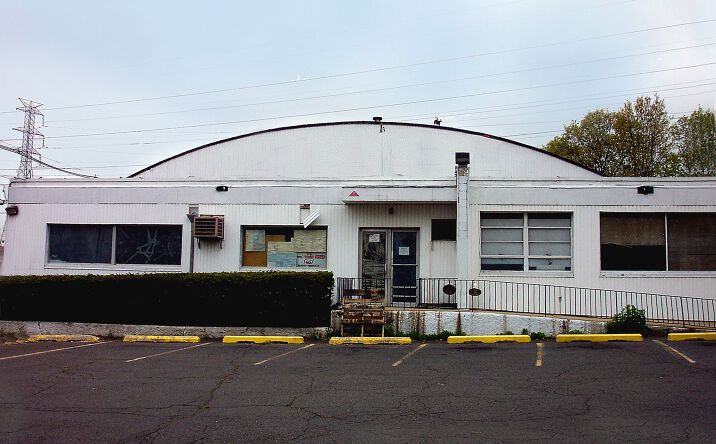 Pictures of Retail property located at 400 Green St, Woodbridge Township, NJ 07095 for sales - image #1