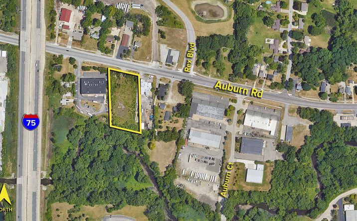 Pictures of Land property located at 2620 Auburn Rd, Lake Angelus, MI 48326 for sales - image #1