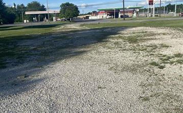 Pictures of Land property located at 1664 Leitchfield Road, Elizabethtown, KY 42701 for comps - image #1