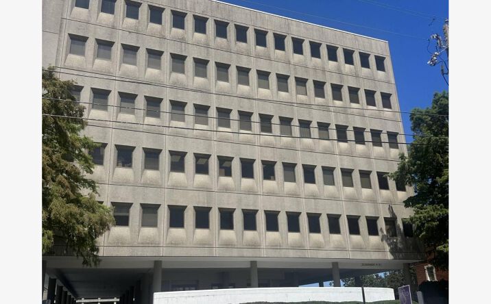 Pictures of Office property located at 633 N State St, Jackson, MS 39202 for sales - image #1