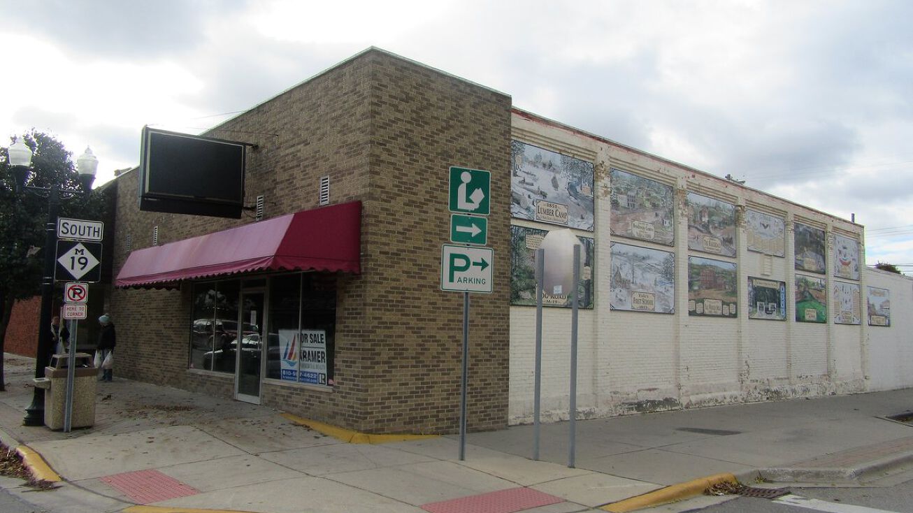 101 S Main St, Yale, MI 48097 Retail Property for Sale Corner