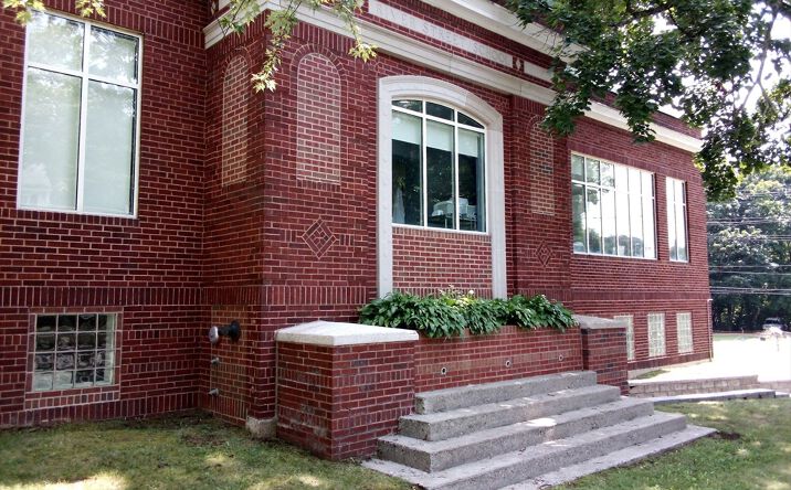 image of property at 114 PLEASANT ST Southbridge MA 01550-1236 APN: SBRI M:0031 B:0039 L:00001