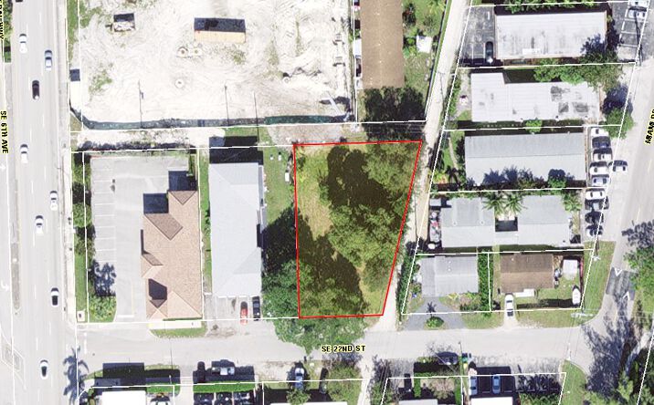 Pictures of Land property located at 705 SE 22nd St, Fort Lauderdale, FL 33316 for comps - image #1