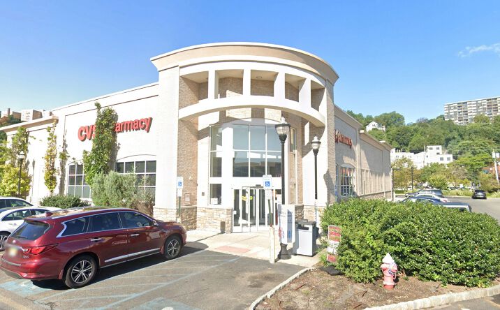 image of property at 65 RIVER RD Edgewater NJ 07020