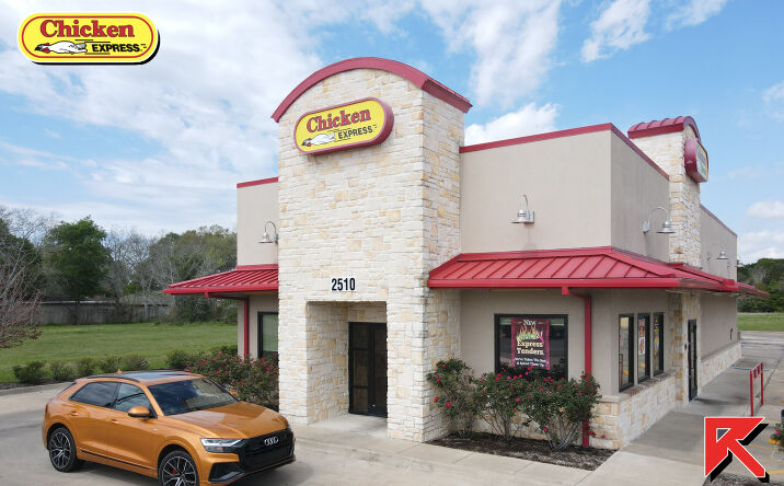 Pictures of Retail property located at 2510 TX-35 Loop, Alvin, TX 77511 for sales - image #1