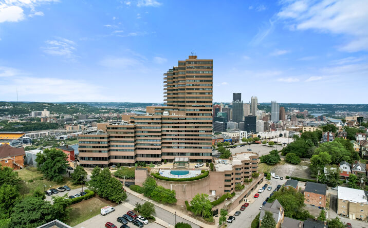 Pictures of Office property located at 450 Trimont Ln, Pittsburgh, PA 15211 for sales - image #1