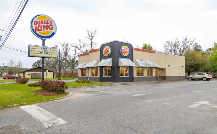 Pictures of Retail property located at 529 Claxton Ave, Elba, AL 36323 for sales - image #1
