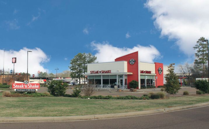 Pictures of Retail property located at 300 Riverwind E Dr, Pearl, MS 39208 for sales - image #1