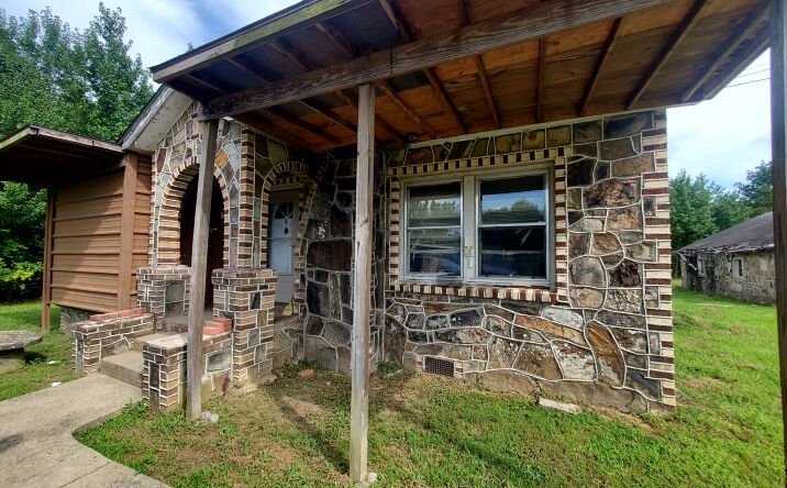 Pictures of Special Purpose, Land property located at 3472 Highway 71 N, Mena, AR 71953 for sales - image #1