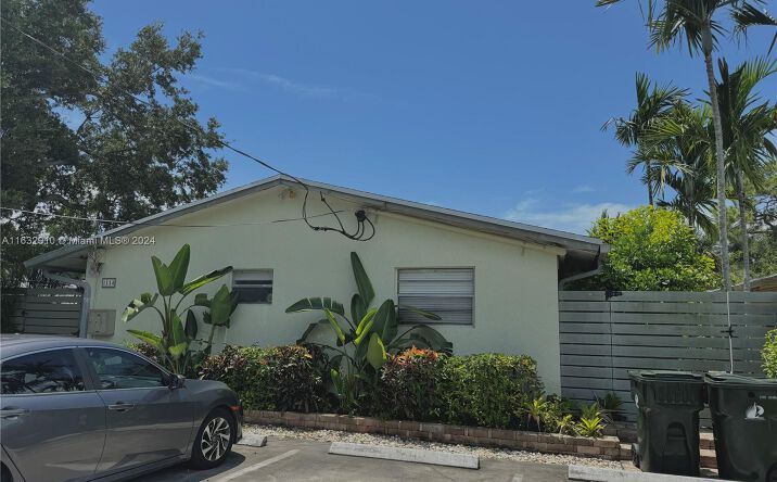 Pictures of Multifamily property located at 1114 SW 2nd Ct, Fort Lauderdale, FL 33311 for sales - image #1