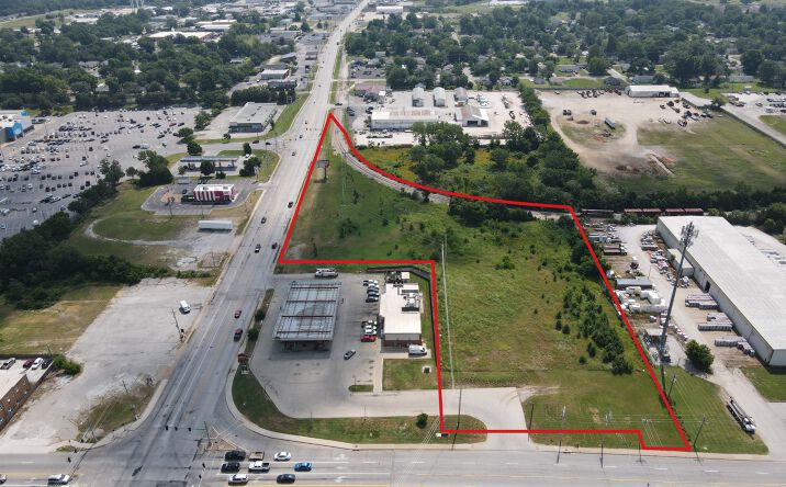 Pictures of Land property located at 2808 W 7th St, Joplin, MO 64801 for sales - image #1