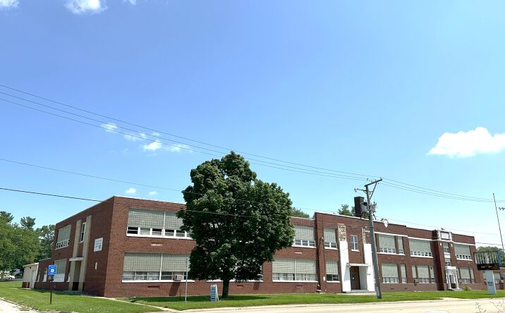 Pictures of Retail, Special Purpose property located at 3218 11th St, Rockford, IL 61109 for sales - image #1