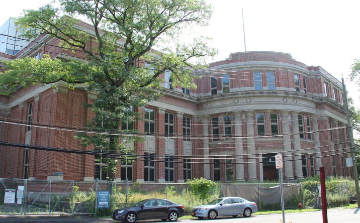 image of property at 759 PALMER RD Yonkers NY 10708-3301