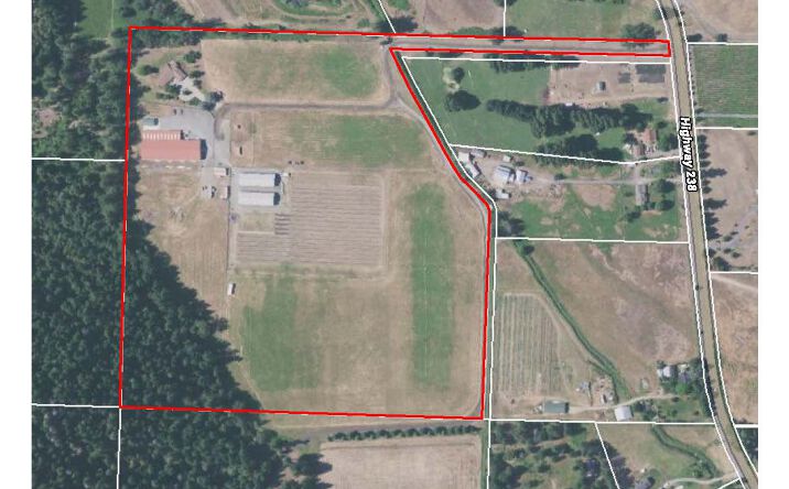 Pictures of Mixed Use property located at 15310 OR-238, Grants Pass, OR 97527 for sales - image #1