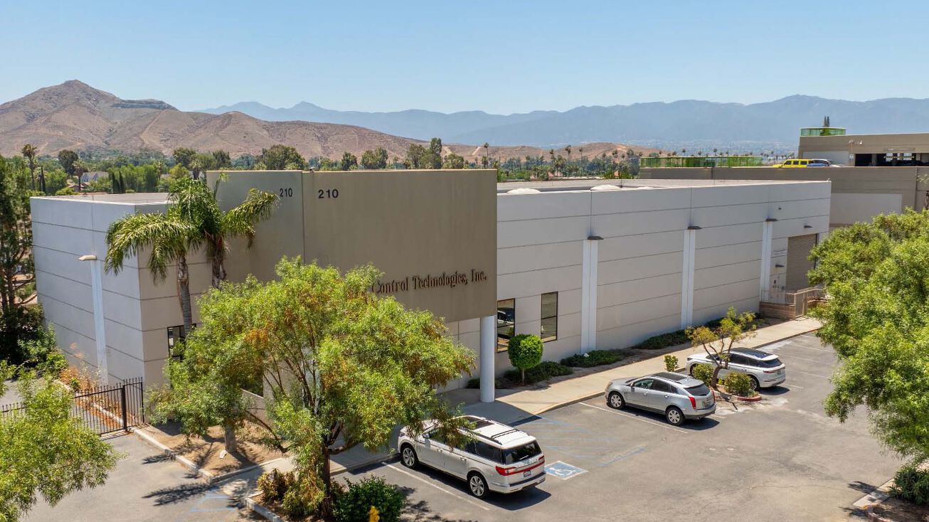Pictures of Office, Industrial property located at 210 Crouse Drive, Corona, CA 92879 for sales - image #1