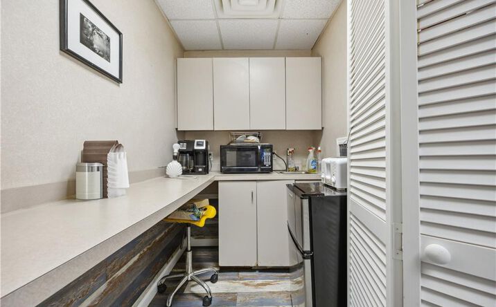 Pictures of Office property located at 207 Prospect Park PMU, Brooklyn, NY 11218 for sales - image #1