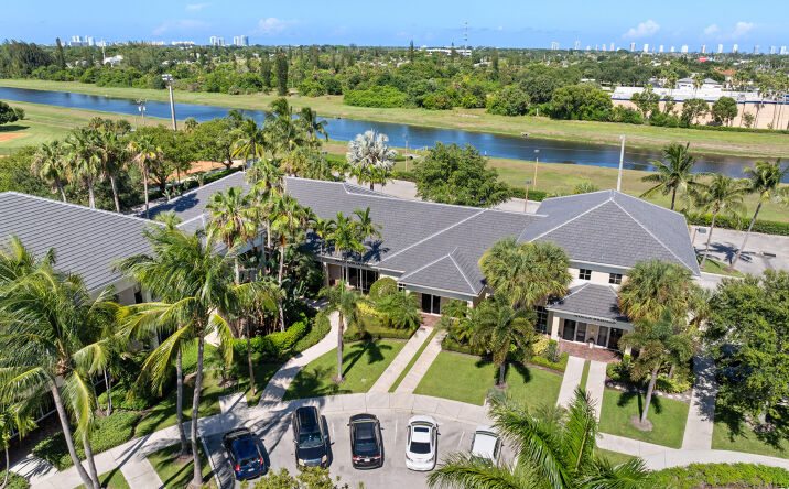 image of property at 3307 NORTHLAKE BOULEVARD Palm Beach Gardens FL 33403
