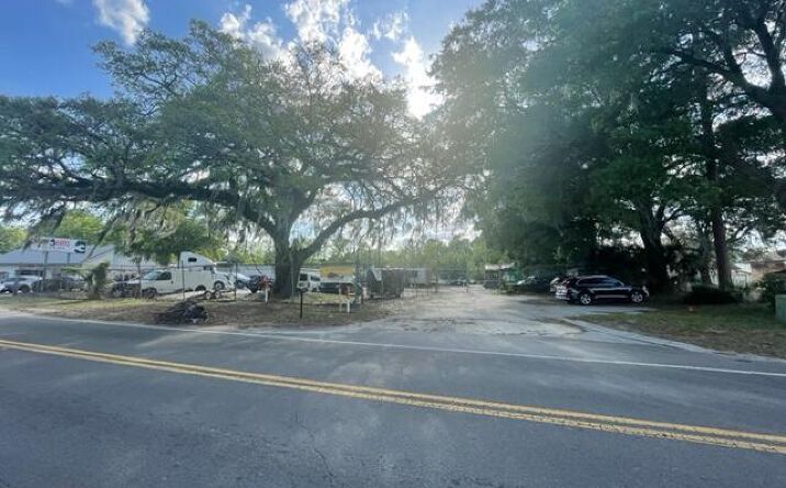 Pictures of Land property located at 112 S Arlington Rd, Jacksonville, FL 32216 for sales - image #1