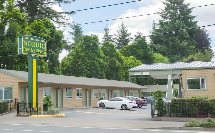 Pictures of Hospitality property located at 11942 NE Sandy Blvd, Portland, OR 97220 for sales - image #1