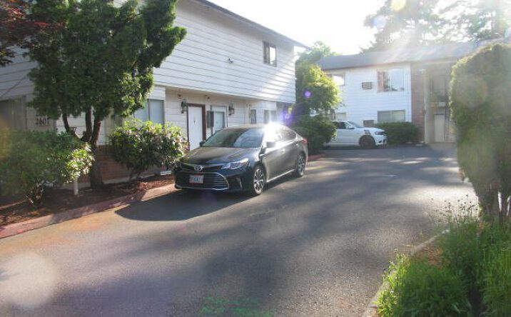 Pictures of Multifamily property located at 2605 SE 119th Ave, Portland, OR 97266 for sales - image #1