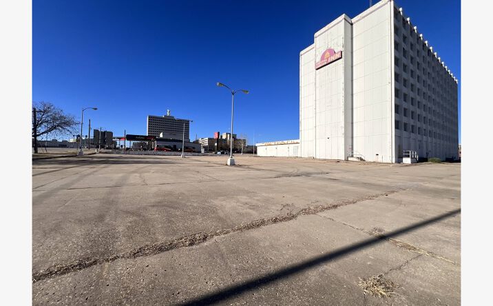 Pictures of Hospitality, Mixed Use, Multifamily property located at 914 SE Madison St, Topeka, KS 66607 for sales - image #1