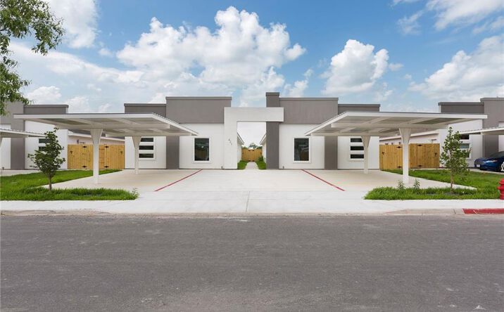Pictures of Multifamily property located at 421 E Acacia Street, Alamo, TX 78516 for sales - image #1