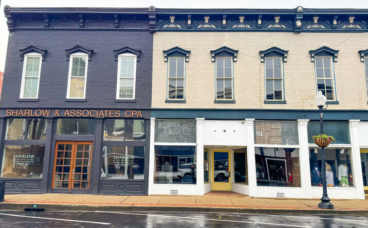 Pictures of Retail property located at 117 E Main St, Campbellsville, KY 42718 for sales - image #1