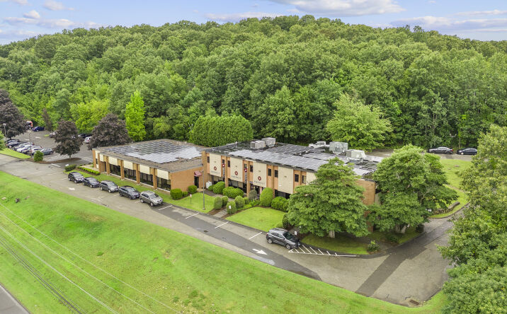 Pictures of Office property located at 92 Brookside Rd, Waterbury, CT 06708 for sales - image #1