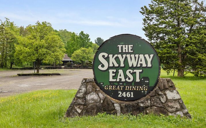 Pictures of Land, Mixed Use, Retail property located at 2461 Emma Ln, Mansfield, OH 44903 for sales - image #1