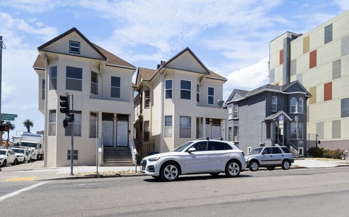 Pictures of Multifamily property located at 705 Jackson St, Oakland, CA 94607 for comps - image #1